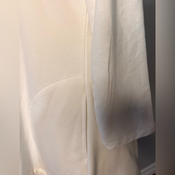 LOGO Womans Cream Colored Tunic for Beach, Bed or out on the Town!! - Picture 11 of 11